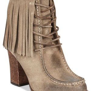 NWT in box FRYE Parker Suede Fringe Short Booties 11M